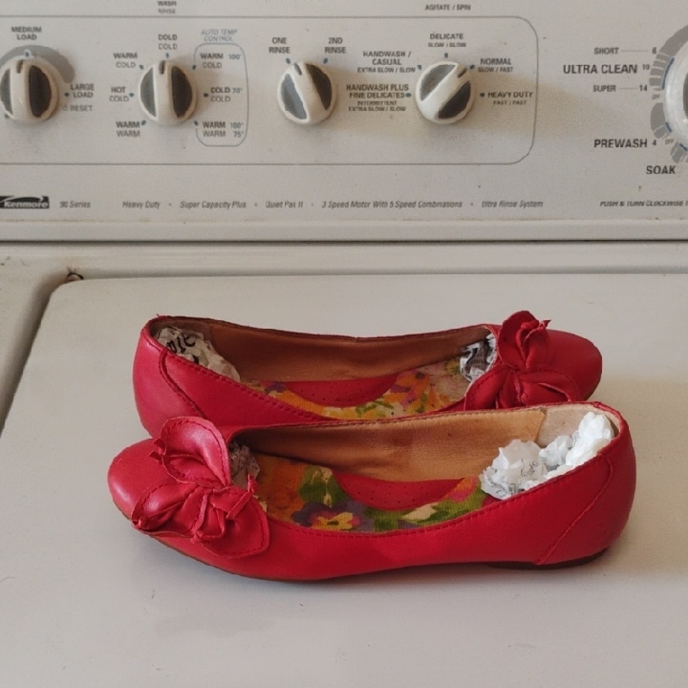 BORN Shoes Size 6.5 Women